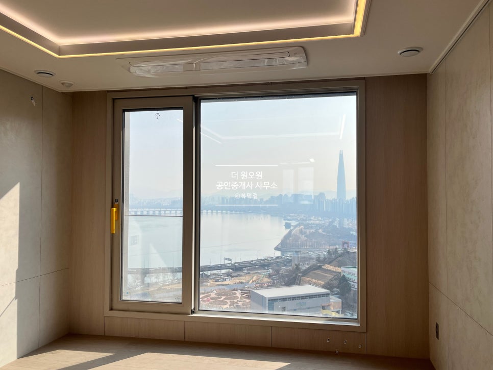 [딱 한세대!] 청담르엘 25평 59A타입 월세｜시원한 한강뷰를 품은 로얄세대, 이 집 말곤 없습니다! 현장 사진 2