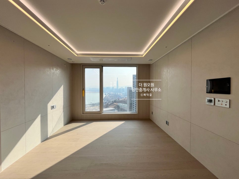 [딱 한세대!] 청담르엘 25평 59A타입 월세｜시원한 한강뷰를 품은 로얄세대, 이 집 말곤 없습니다! 현장 사진 5