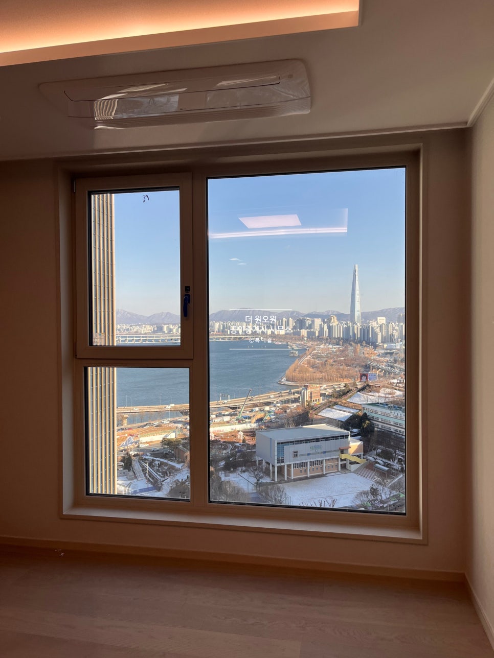 [딱 한세대!] 청담르엘 25평 59A타입 월세｜시원한 한강뷰를 품은 로얄세대, 이 집 말곤 없습니다! 현장 사진 12