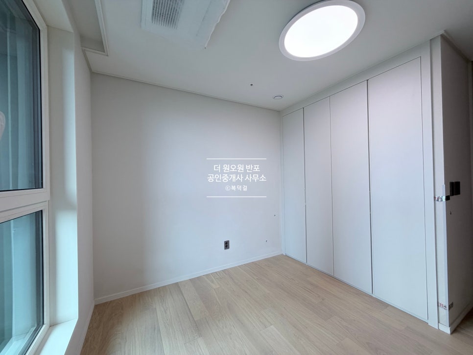 [보증금 3억] 반포 래미안 트리니원 34평, 84C타입 월세｜소액보증금 3억으로 만나는 신축 대장 아파트! 현장 사진 24