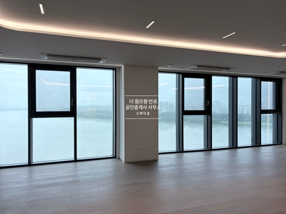 [보증금 5억] 포제스한강 86평 월세｜보증금 5억｜213C타입, 진정한 파노라마 한강뷰 현장 사진 4
