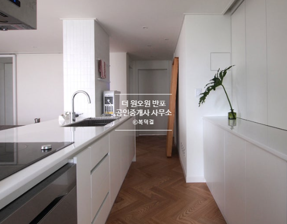 [반포 대장 아파트] 반포자이 아파트 · 59타입 · 올리모델링 세개 · 전세 14억 · 초품아, 강남신세계, 숲뷰, 더블 초역세권 현장 사진 16