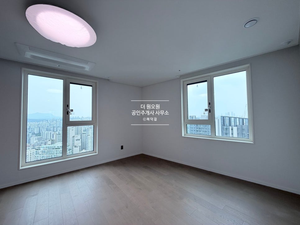 [펜트하우스?!] 반포 래미안 트리니원, 44평 · 112C타입, 월세 10억 · 800, 펜트하우스 자리, 최고탑층 매물, 파노라마 마운틴뷰, 시그니엘까지 조망가능! 현장 사진 22