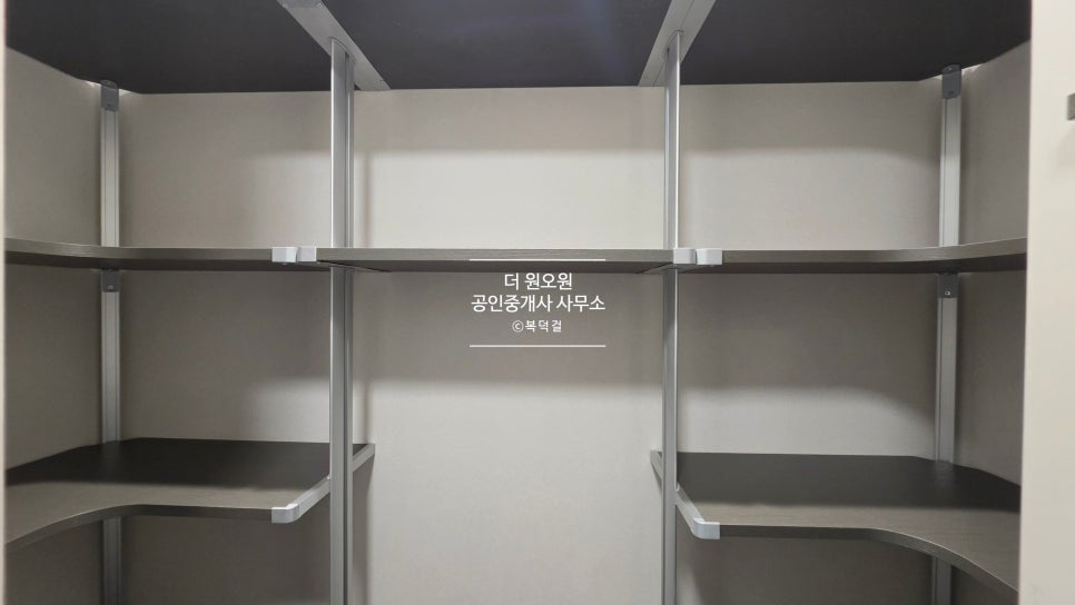 [가격인하] 트리니원 50평 테라스세대 · 전세 30억 → 반전세 15억,600 · 월세가 가능한 유일한 테라스 세대! 현장 사진 29
