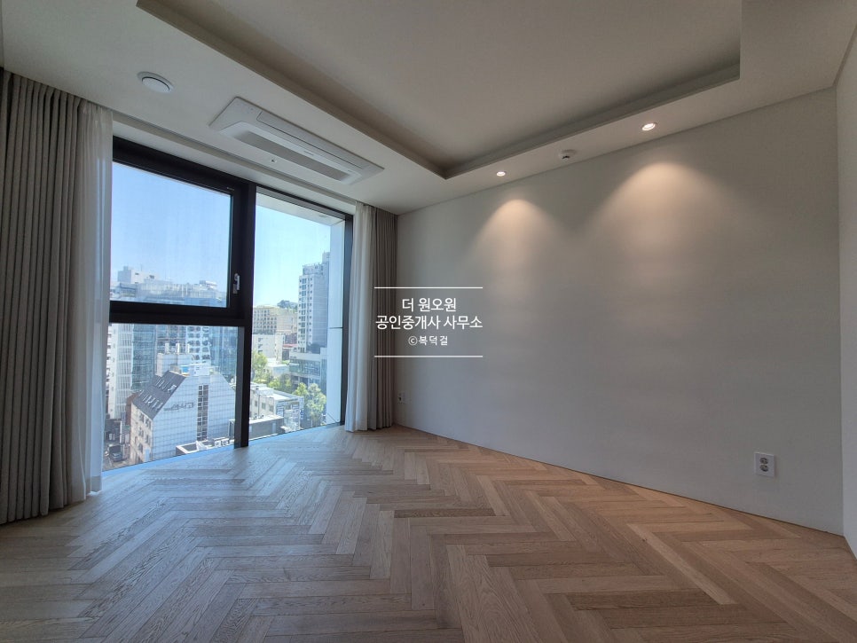 [귀한 투룸 월세] 몬트레아 한남 투룸 월세 최저가 · 보증금 5000만원, 월세 550만원 · 한남동 하이엔드 오피스텔 추천 현장 사진 18