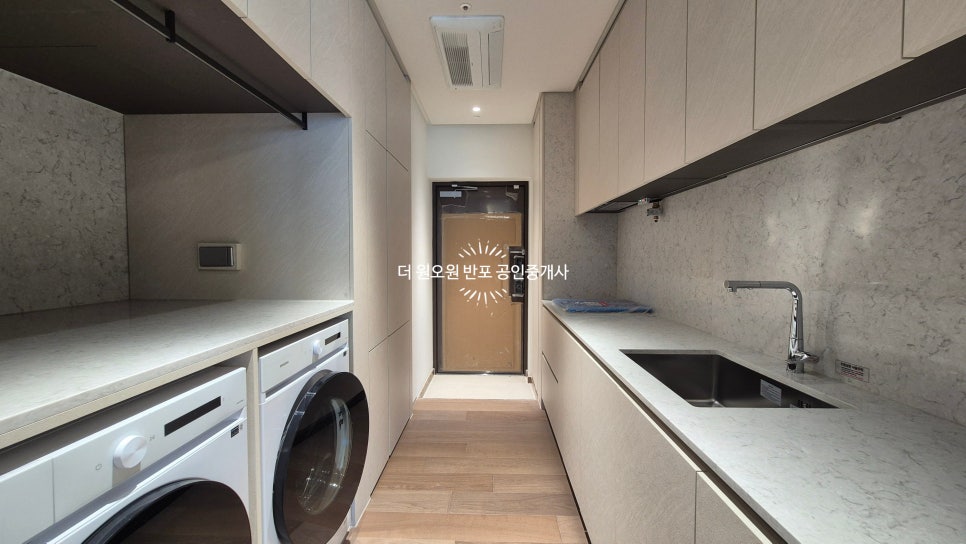 [포제스한강 매매] 102동 로열층 86평형 파노라마 한강뷰 (세대당 주차 3대) 현장 사진 20