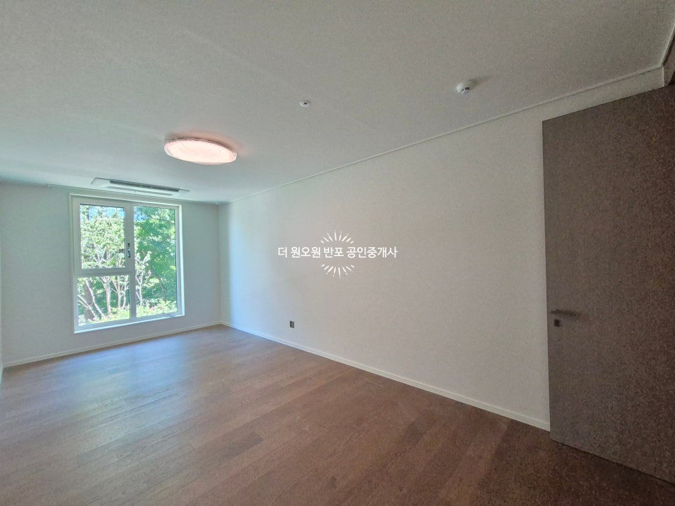 [반포 래미안 트리니원] 50평 테라스세대 l 희소성높은 월세 매물 현장 사진 13