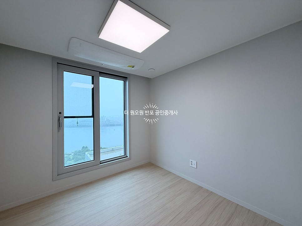 [오티에르 신반포] 22평 전세 l 한강 연결 지하터널 + 독보적인 한강뷰 현장 사진 8