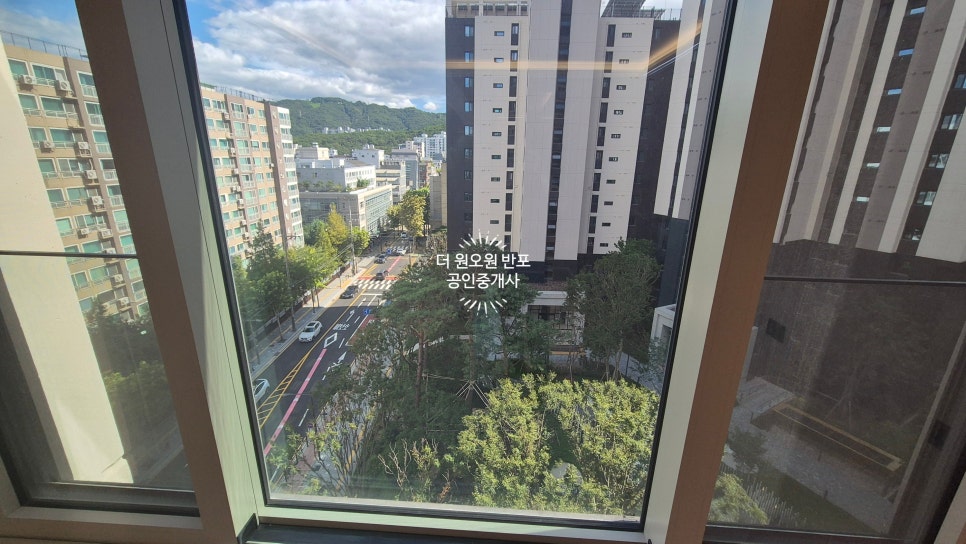 [디에이치방배] 방배초 배정! 34평(84A) 맞통풍 판상형 로열층 전세 현장 사진 15