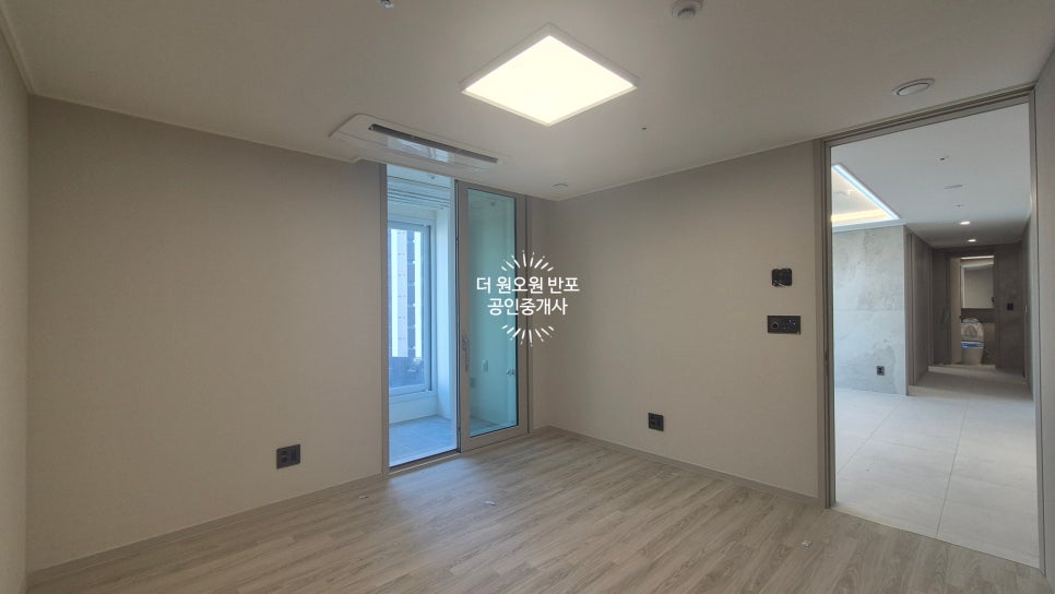 [디에이치방배] 방배초 배정! 34평(84A) 맞통풍 판상형 로열층 전세 현장 사진 18