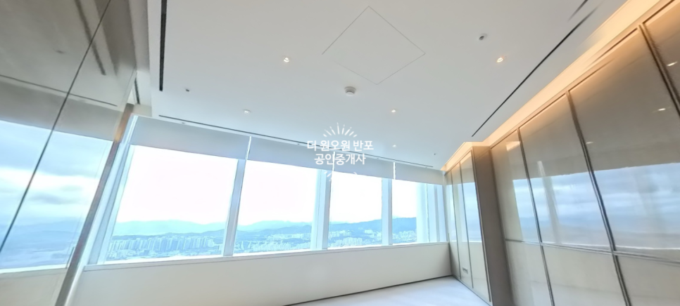 [롯데월드타워 시그니엘] 석촌호수 뷰 월세매물, 남향 조망 현장 사진 4