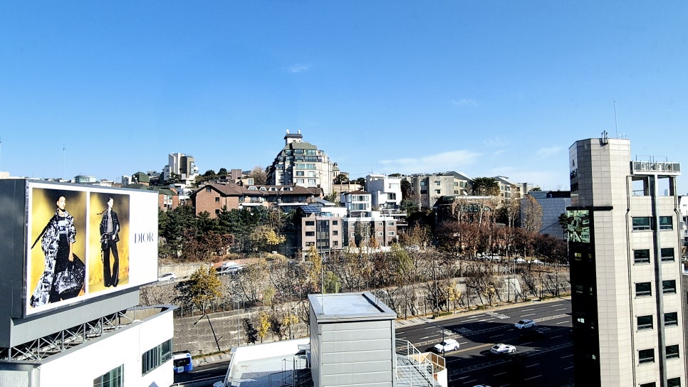 브라이튼 한남 오피스텔|2룸 중층, 보증금 2억·월 500만원 현장 사진 1