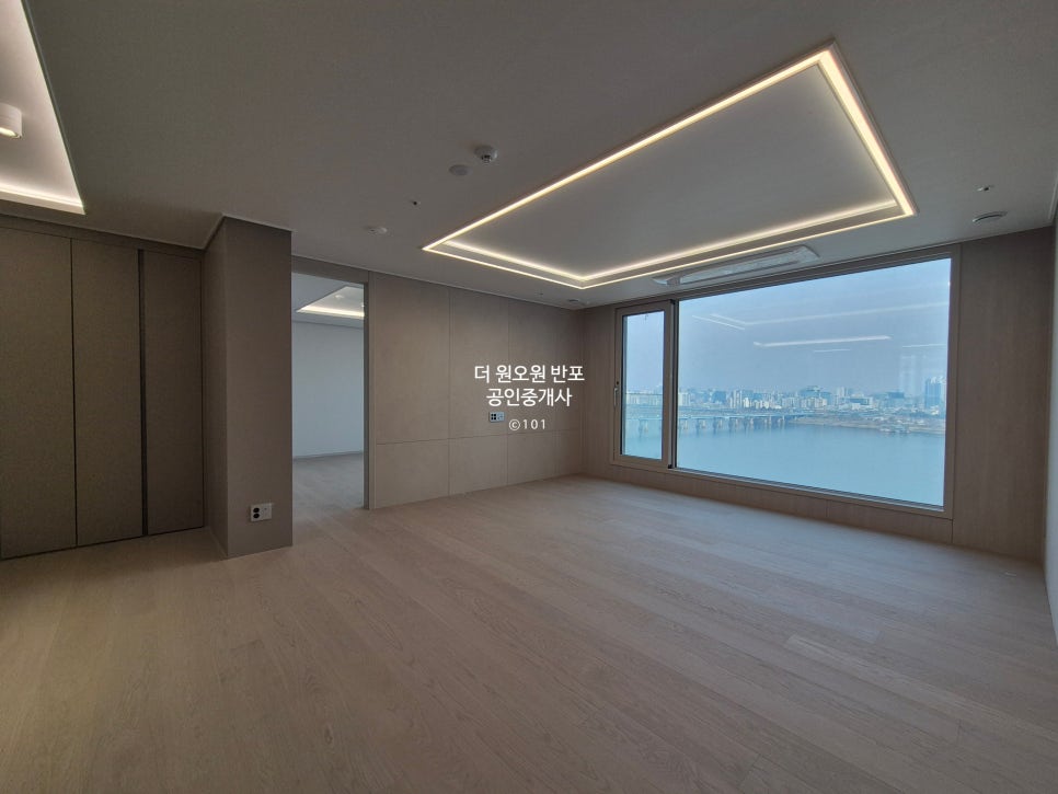 [청담 르엘] 40평형 전세, 청담동 대장아파트, 로얄동 한강 뷰 현장 사진 4